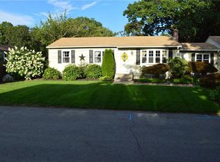 20 Summerland Rd, Warwick, RI 02886