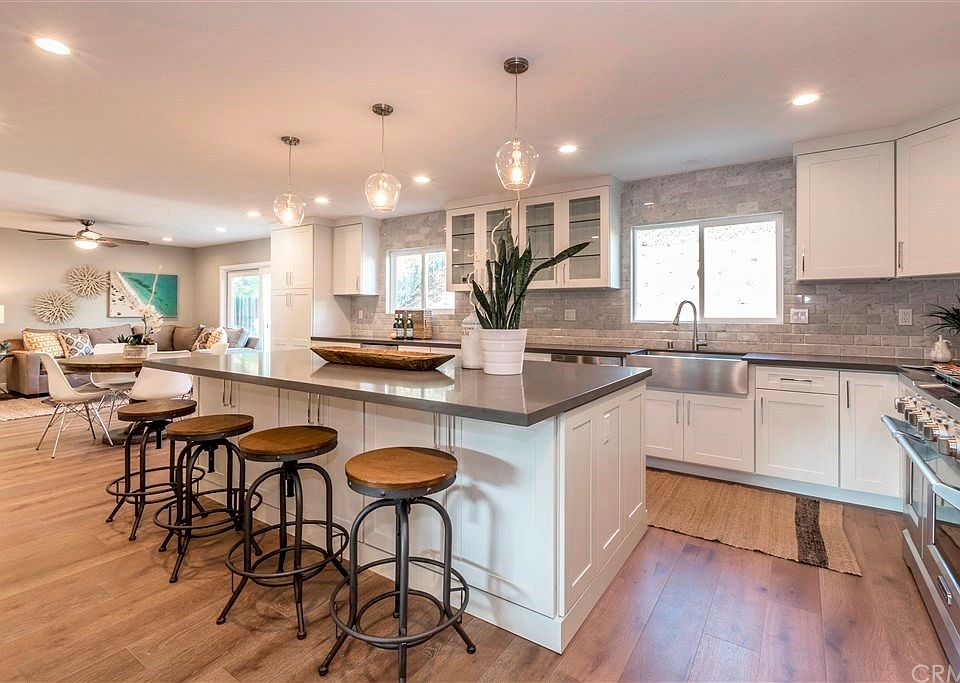 1st image of 2874 Boa Vista Dr