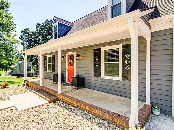 2nd image of 109 Marvin Pl