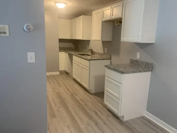 1261 Church St APT 71, New Bedford, MA 02745