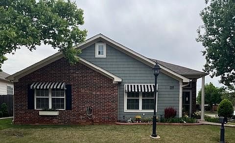 4th image of 2455 Manchester Dr Unit 82