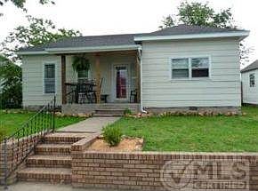 Remodeled Cute Bungalow