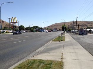 418 S 1st St, Selah, WA 98942