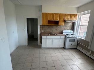 36 Truman St #A, New London, CT 06320
