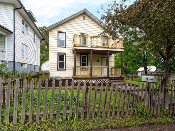 1322 College Ave, Davenport, IA 52803