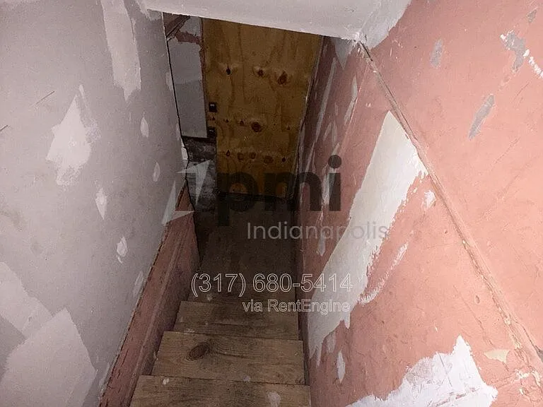 3502 N Kenwood Ave — Photo 33