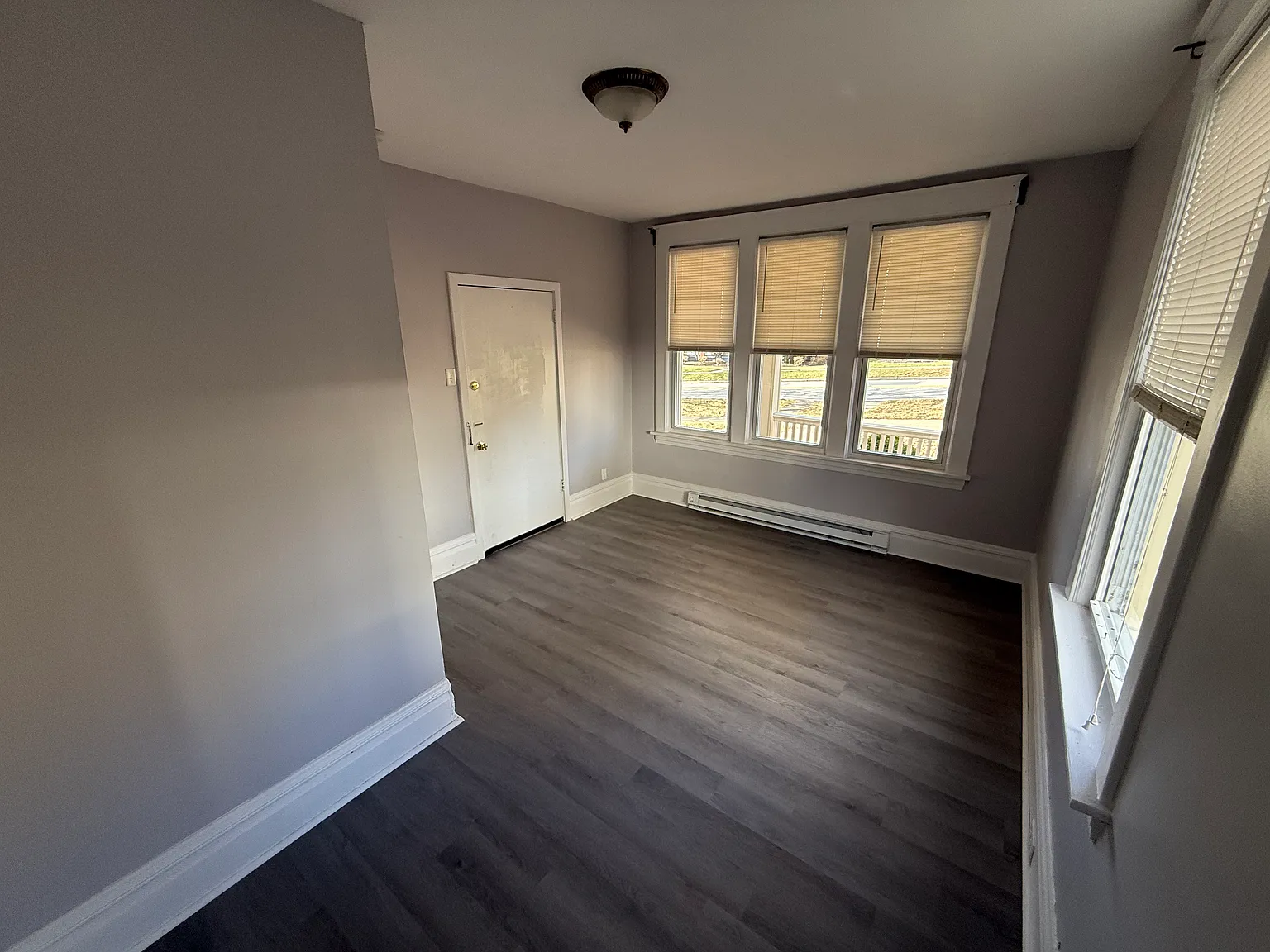 1 bed, 800 sqft, $1,050 — Photo 4