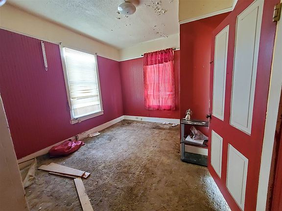 3rd image of 301 Terrebonne St