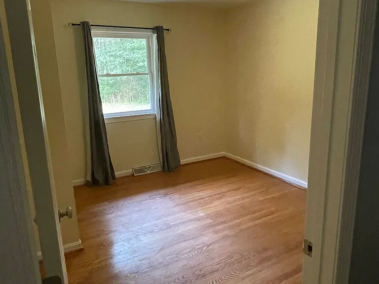 8800 Thornton Rolling Rd #1 — Photo 12