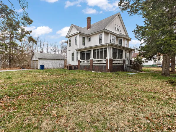 506 E Cherry St, Watseka, IL 60970