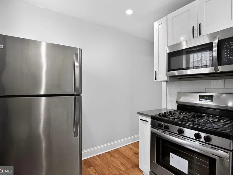 2505 S Sheridan St — Photo 9
