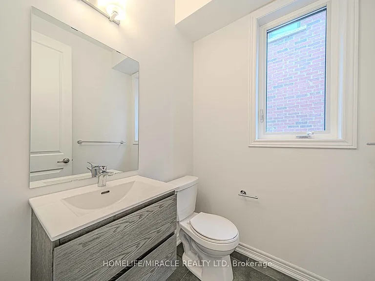 1054 Lockie Dr — Photo 20