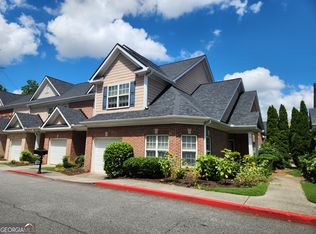 1715 Oakbrook Ln NW, Kennesaw, GA 30152