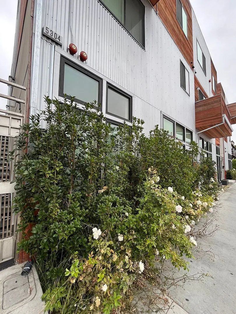 Building Photo - 5304 San Pablo Ave #A