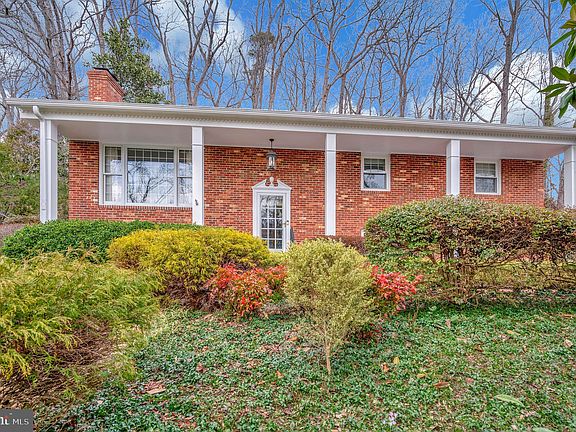 2nd image of 1803 Genther Ln