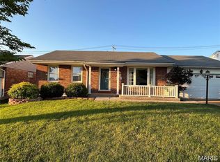 3821 Upton St, Saint Louis, MO 63116