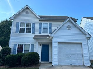 402 Village Overlook Dr, Lawrenceville, GA 30046