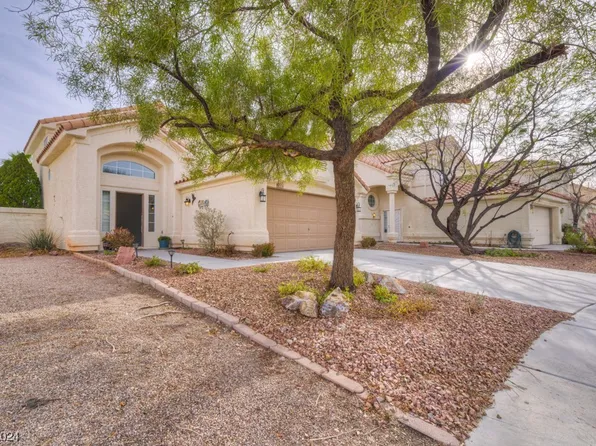 1652 Sand Canyon Dr, Las Vegas, NV 89128