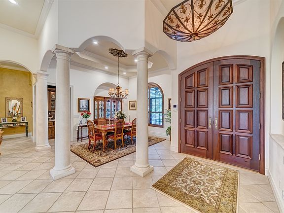 4th image of 1220 Playmoor Dr