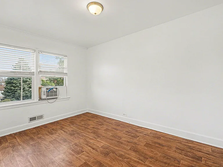 4142 Dearborn St — Photo 8