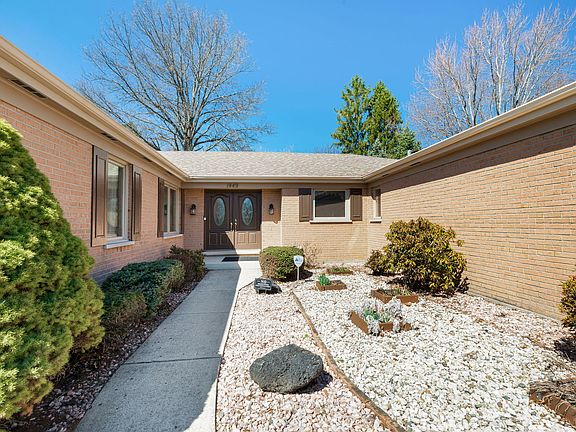 4th image of 1449 S Shore Ct
