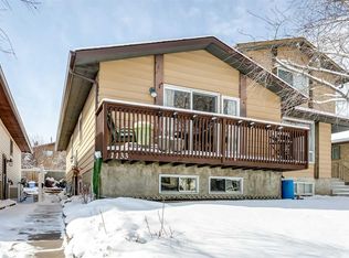 1133 NE Berkley Dr NW, Calgary, AB T3K 1S6
