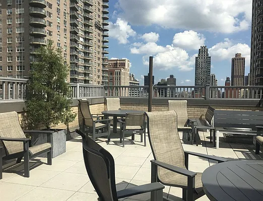 Rented by Corcoran | media 37