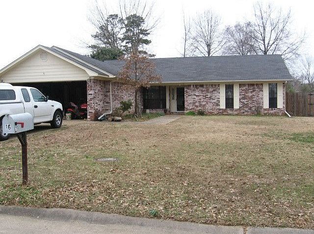 16 Fair Oaks Dr.