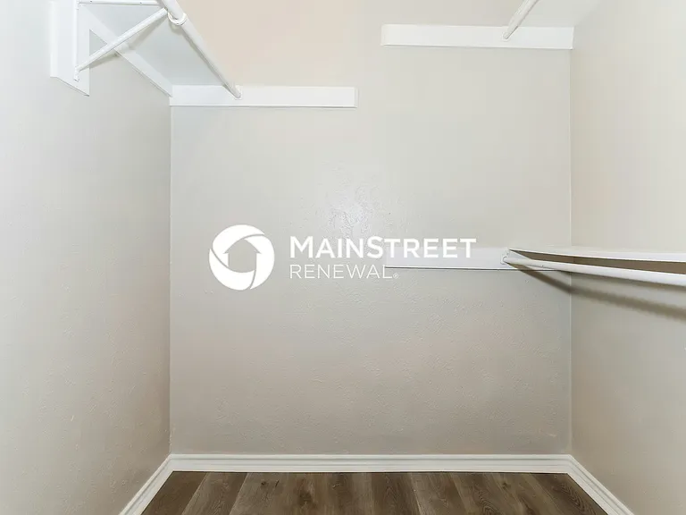 Walk In Closet