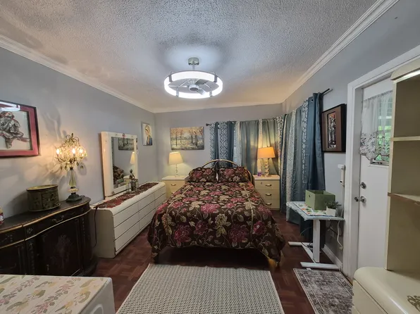 (undisclosed Address), North Miami Beach, FL 33160