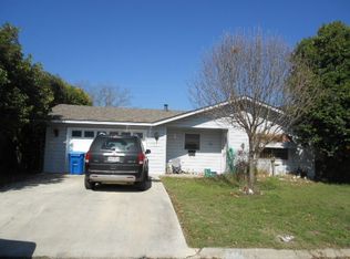 706 Fay Dr, Kerrville, TX 78028
