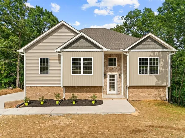 2041 Ashley Ln, Dalton, GA 30721