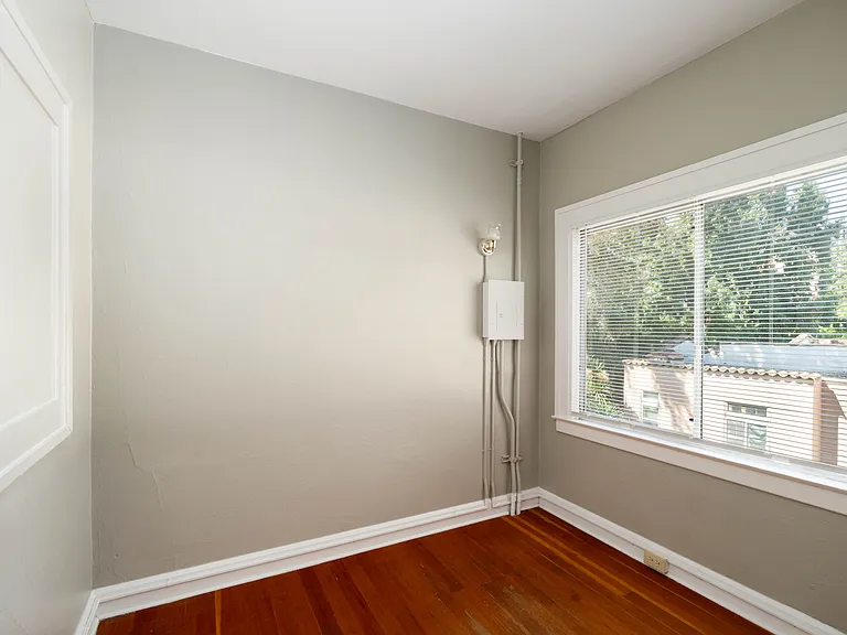 826 17th St #3 — Photo 4