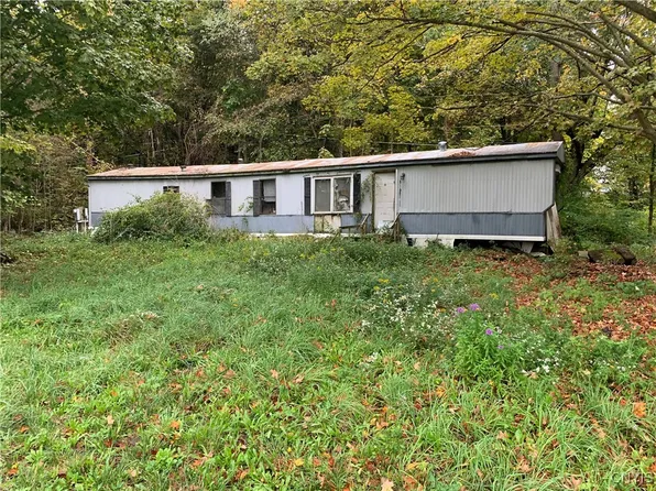 611 Phinney Rd #10, Hannibal, NY 13074