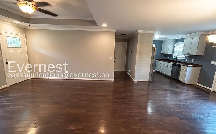 5520 Desoto Cir — Photo 8