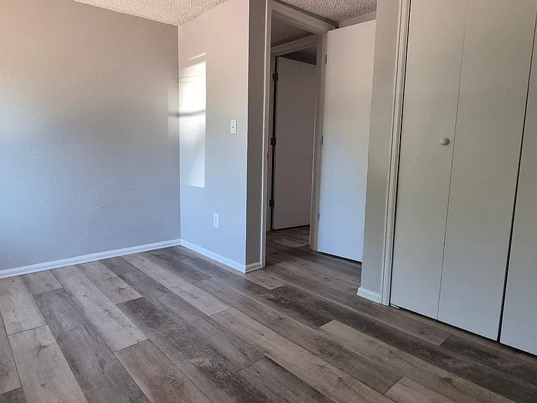 1111 W Colorado Ave — Photo 15