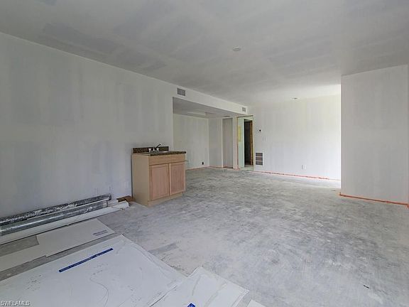 5th image of 248 Palm Dr 49-8 #49-8