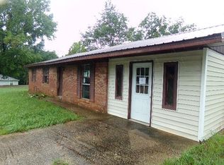501 N 6th St, Lumberton, MS 39455