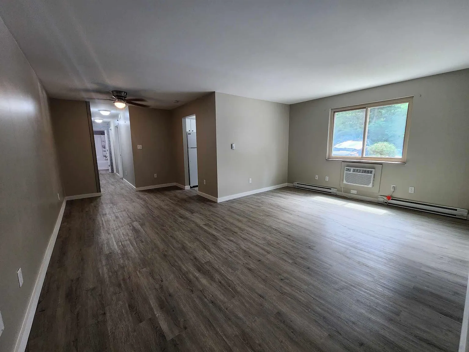 2 bed, 800 sqft, $950 — Photo 1
