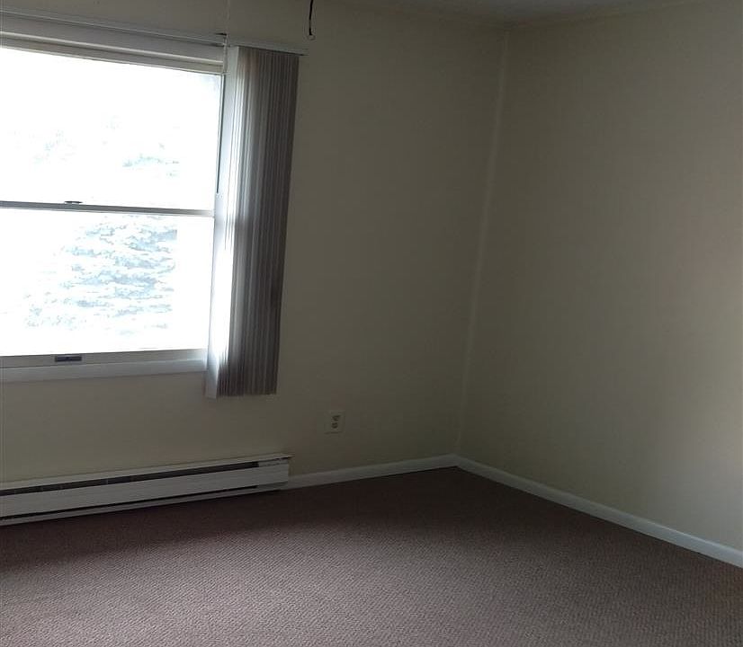 2nd image of 310 Yearick St