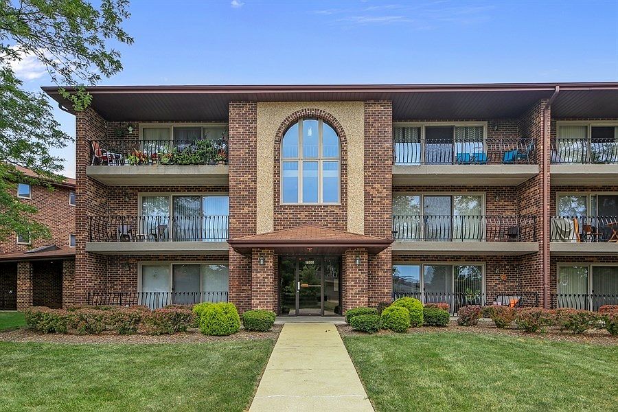 1st image of 7535 Sheridan Dr APT 3B