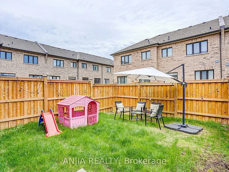 25 Collier Cres — Photo 37