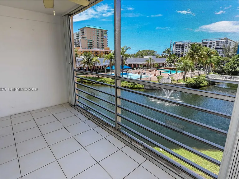 505 E Dania Beach Blvd #4-3G — Photo 25