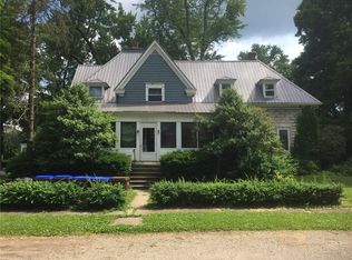 215 High St, Conneaut Lake, PA 16316