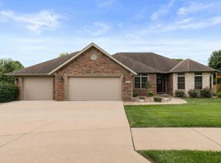 2406 W Crestwood, Ozark, MO 65721