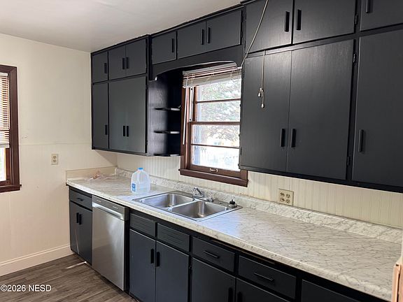 5th image of 203 6th St NE