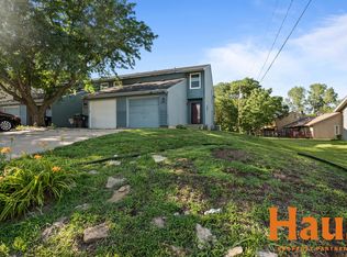 4814 SW 36th Ter #1, Topeka, KS 66614