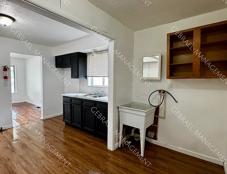 1183 E Lorado Ave — Photo 7