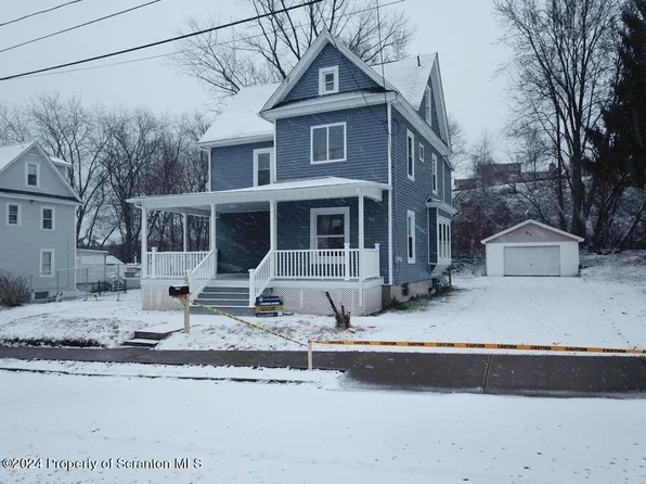 420 Hudson St, Moosic, PA 18507