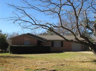 711 Eulalia Dr, Terrell, TX 75160